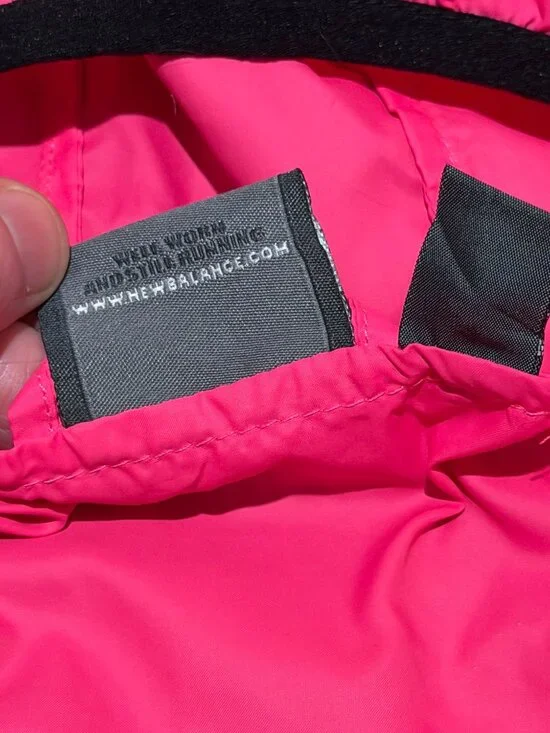 NB New Balance Pink & Black Colorblock Hooded Pullover Windbreaker Size Medium - Picture 8 of 12